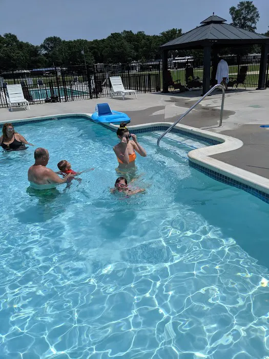 Bush Park Camping Resort Picture 2