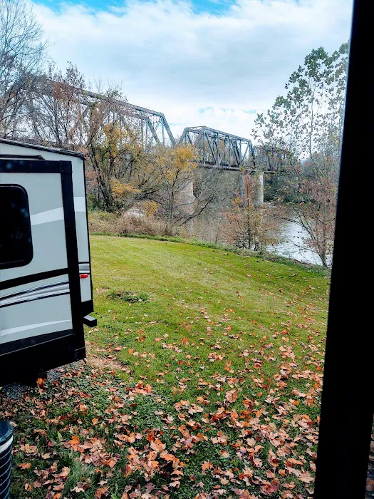 Twin Rivers Campground Picture 6