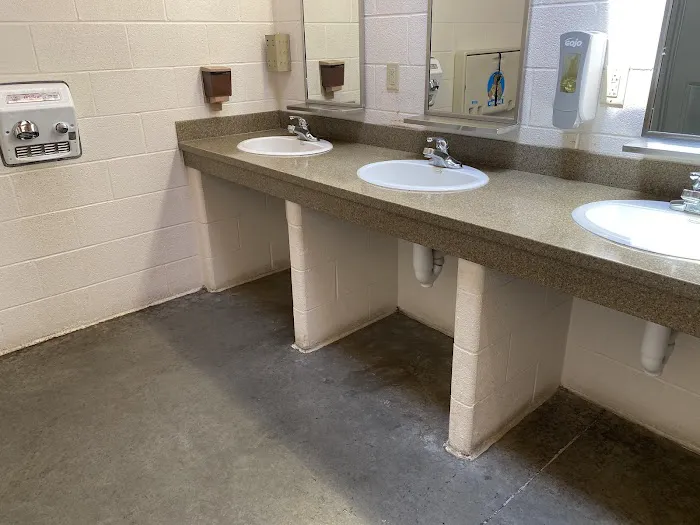 Shenandoah River State Park RV Campground Picture 5