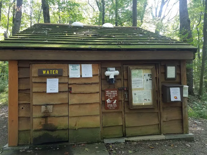 Cow Run Shelters Picture 5