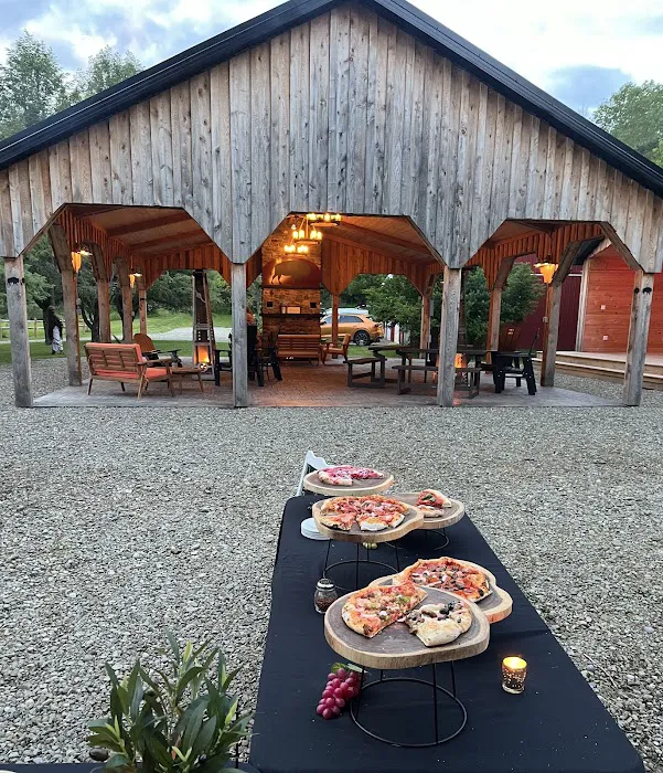 Bison Trace Luxury Camping Picture 8