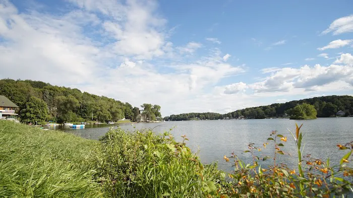 Paradise Bay Park Family Campground Picture 6