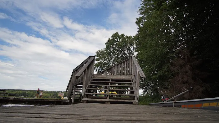 Paradise Bay Park Family Campground Picture 2