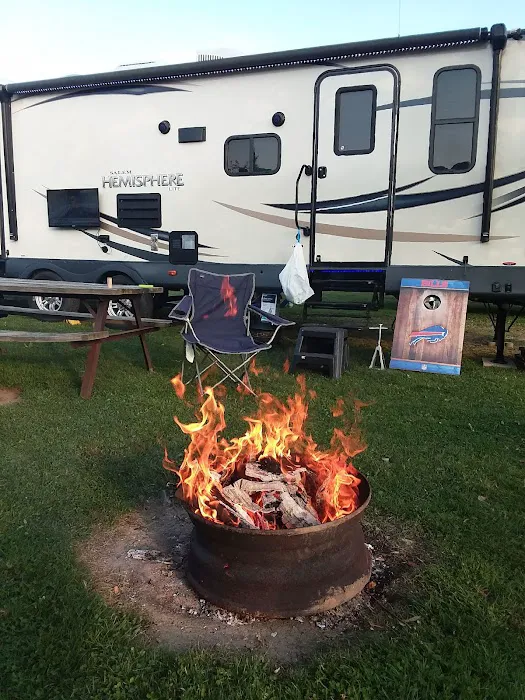 Family Affair Campground Picture 9