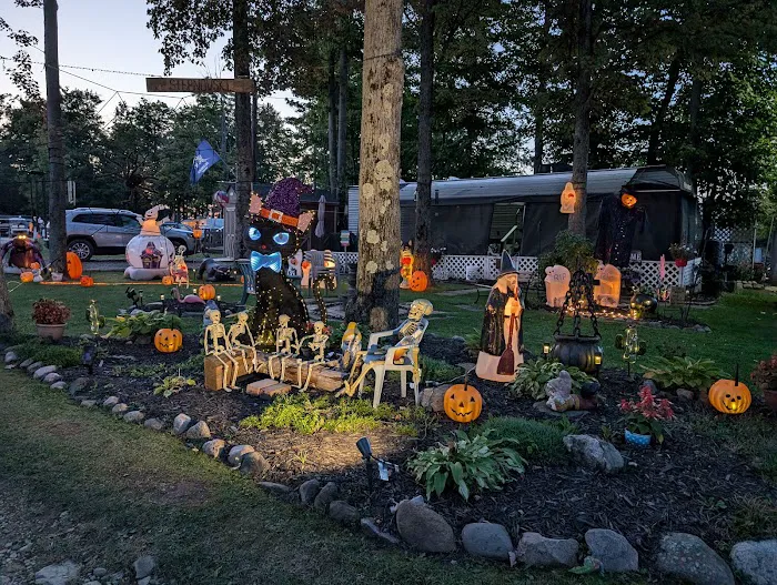 Family Affair Campground Picture 6