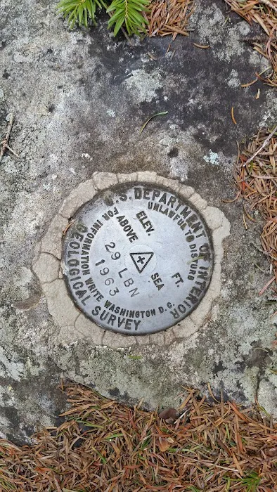 Gentian Pond Shelter Picture 4