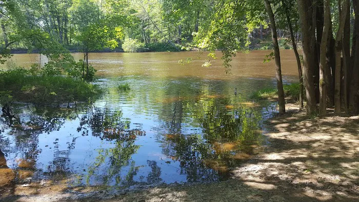 River Run Campground & Canoe Rental Picture 1