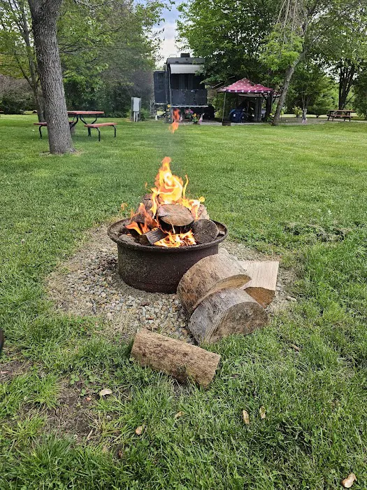 On the Saco Family Campground Picture 9
