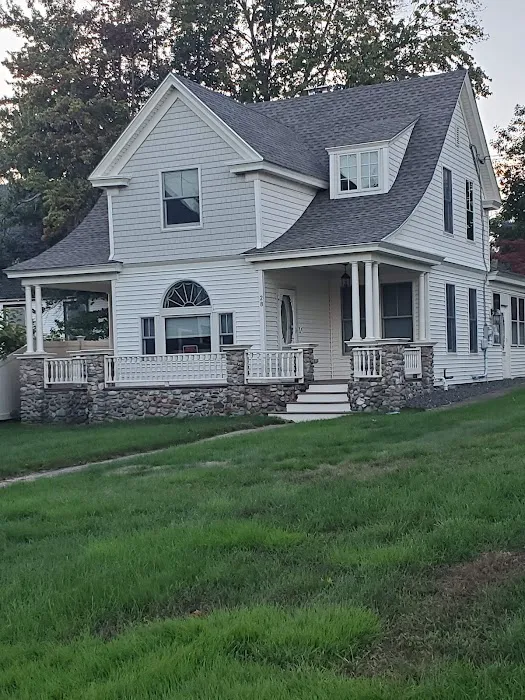 Ne're Beach Family Campground Picture 2