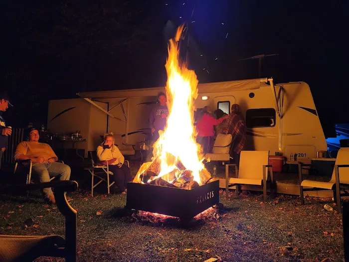 Buttercup Woodlands Campground Picture 8