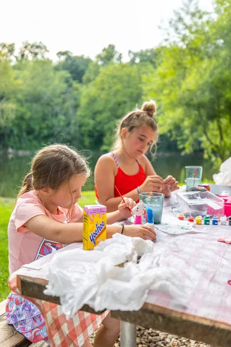 The Blue Canoe RV Resort Picture 9