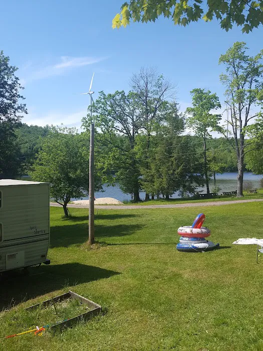 Little Brown Lake Campground Picture 2