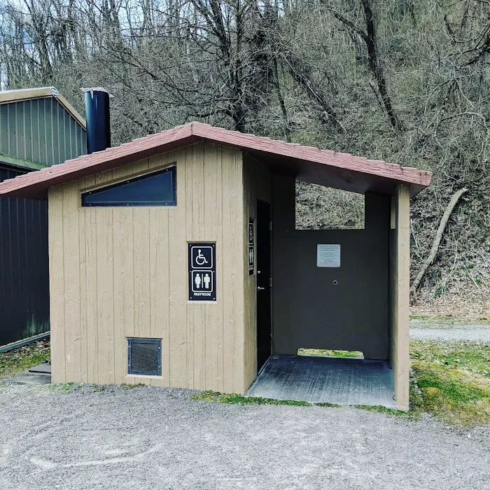 Stewart's Crossing Campground & Adirondack Shelters Picture 10
