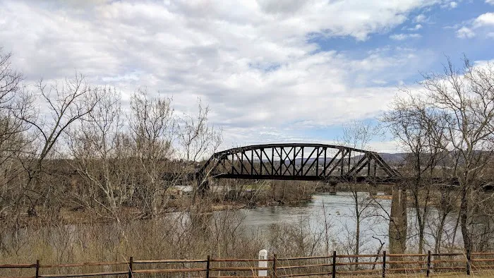 Stewart's Crossing Campground & Adirondack Shelters Picture 2