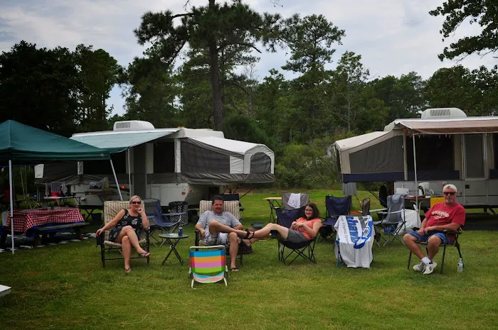 Camp Cardinal RV Resort Picture 4