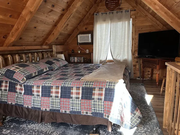 Hideaway Cabin Picture 4