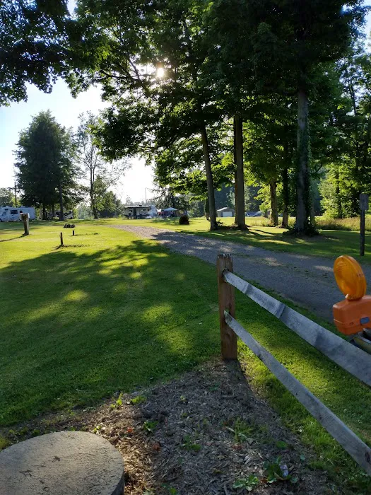 Mitchell Lake Campgrounds Picture 10