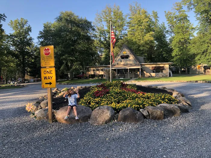 Mercer / Grove City KOA Holiday Picture 7