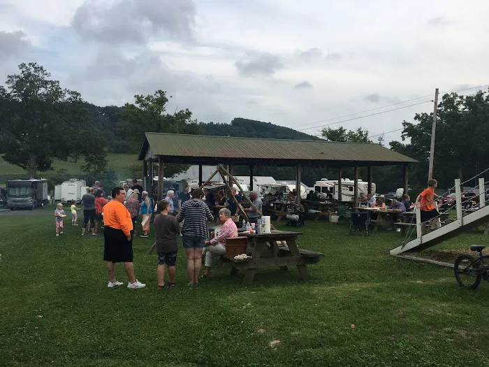 Double G RV Park Picture 10