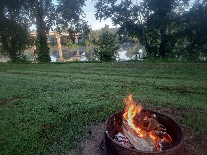 Horseshoe Flats Campground Picture 6