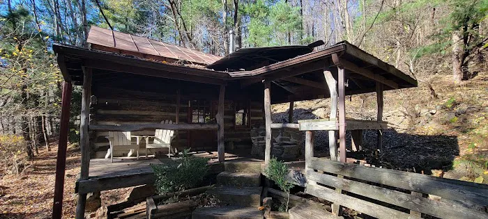 Wineberry Cabin Picture 1