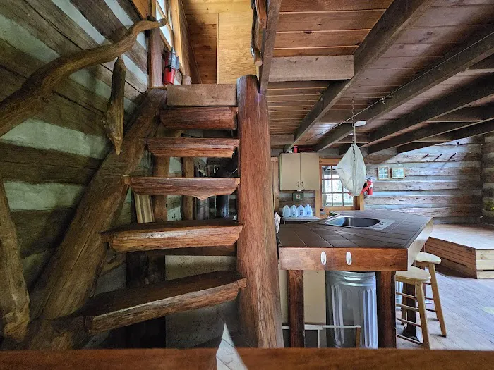 Wineberry Cabin Picture 8