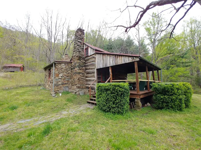 Vining Cabin Picture 3