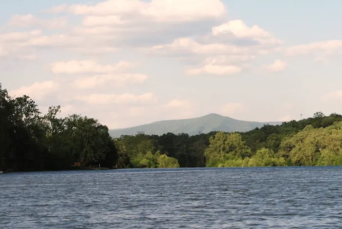 Luray RV Resort on Shenandoah River Picture 4