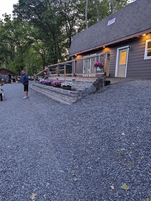 Creekside Campground Picture 9