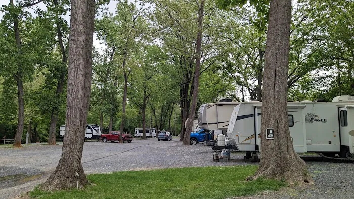 Creekside Campground Picture 2