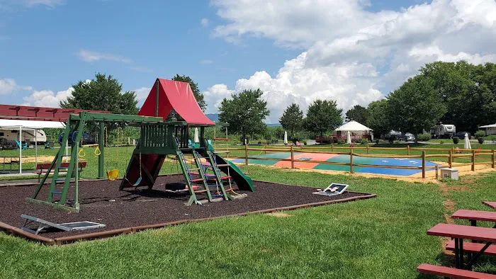 Spacious Skies Campgrounds - Shenandoah Views Picture 10