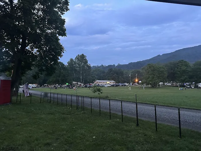 Milleson's Walnut Grove Picture 7