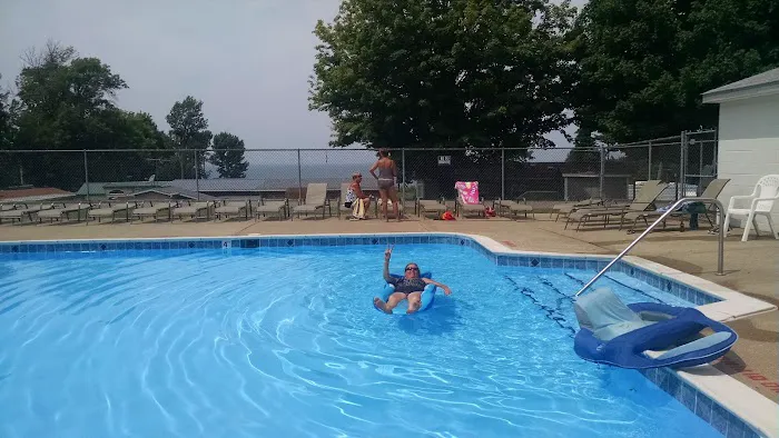 Camp Eriez Picture 4