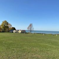 Virginia’s Beach Lakefront Cottages & Camping ico