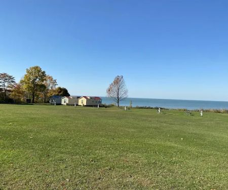 Virginia’s Beach Lakefront Cottages & Camping