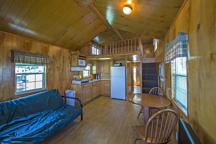 Virginia’s Beach Lakefront Cottages & Camping Picture 3