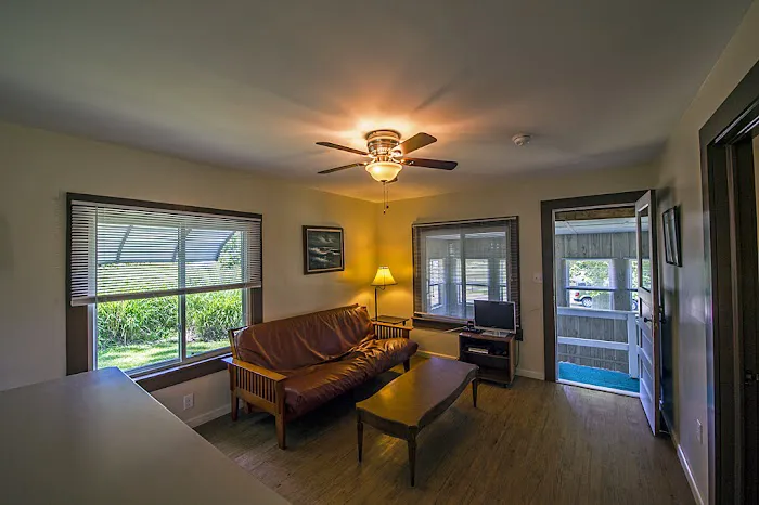 Virginia’s Beach Lakefront Cottages & Camping Picture 9