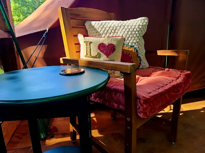 Grateful Glamp Picture 4