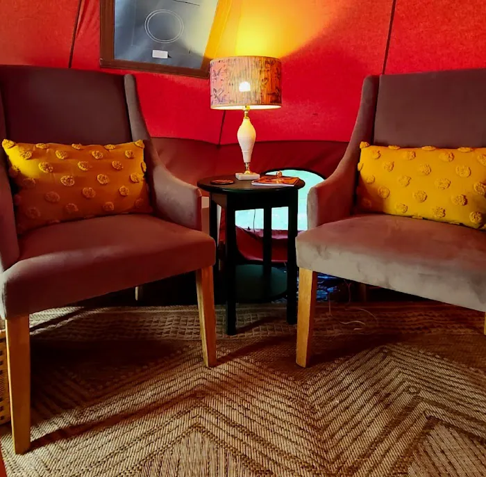 Grateful Glamp Picture 8