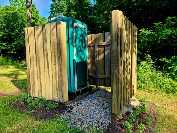 Grateful Glamp Picture 2