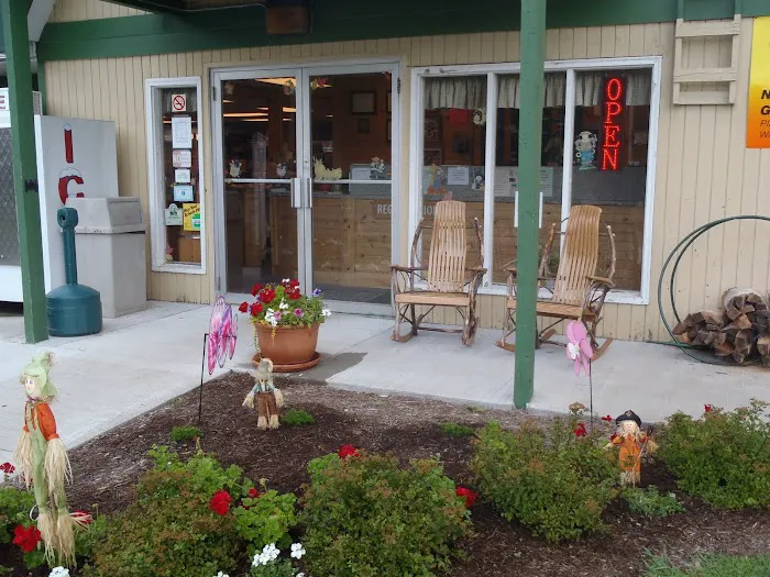 Goddard Park VacationLand Campground Picture 7