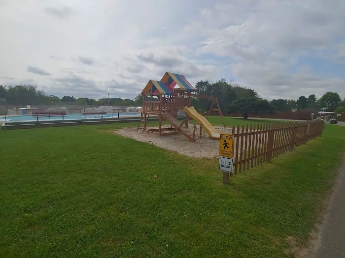 Goddard Park VacationLand Campground Picture 6