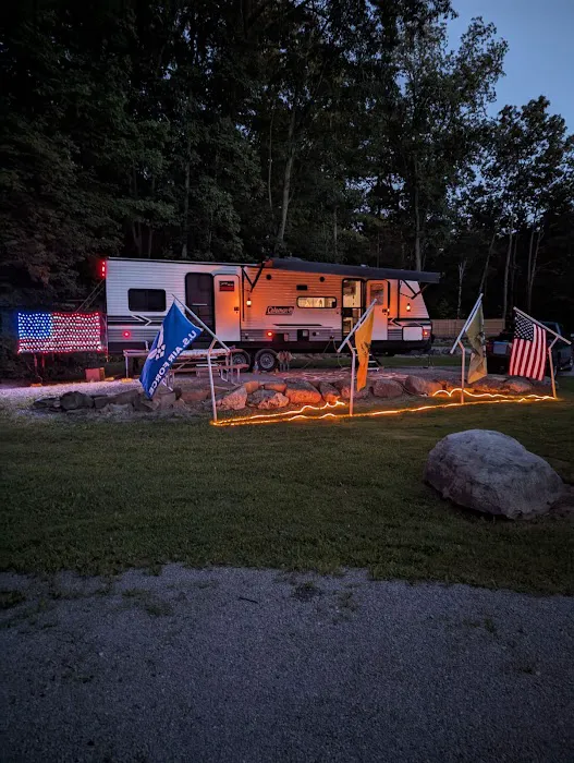 Cozy Oaks RV Resort Picture 6