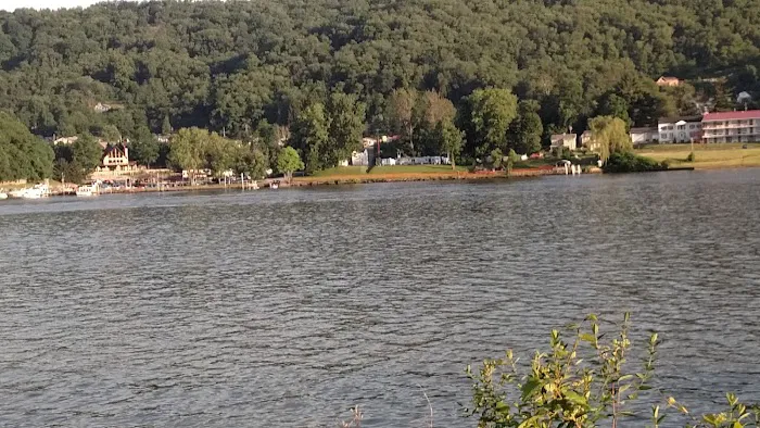 Smith's Landing Campground Picture 10