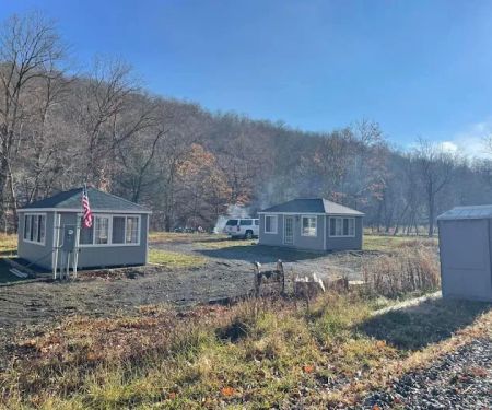 BAER Mountain Cabins on Abrams Creek