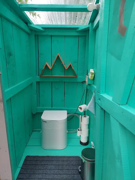 Creekside Haven at the Farm Picture 4