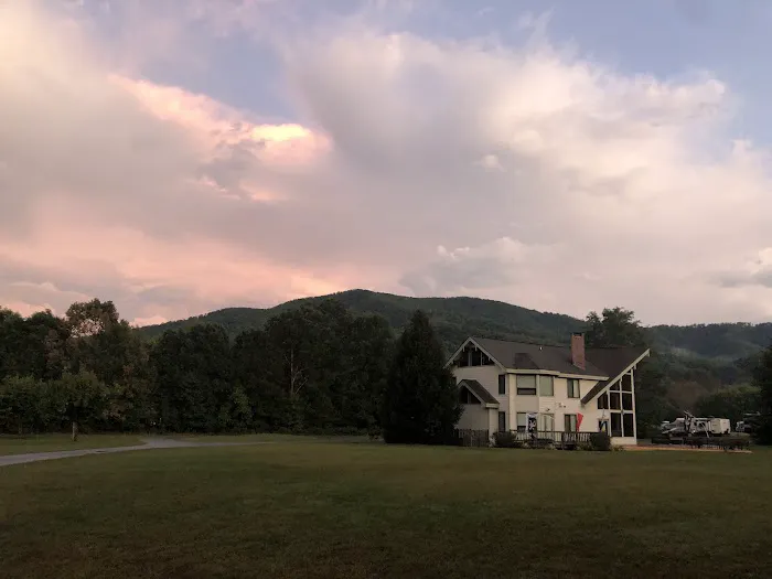 Devils Backbone Three Ridges Haven Picture 5