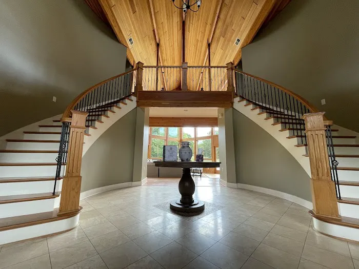 Devils Backbone Three Ridges Haven Picture 1