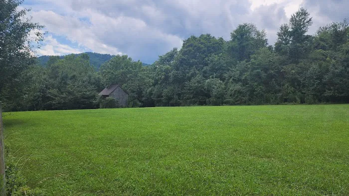 Devils Backbone Three Ridges Haven Picture 2