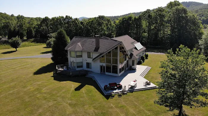 Devils Backbone Three Ridges Haven Picture 4